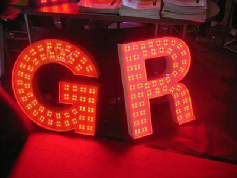 安福LED发光字常见的安装误区。